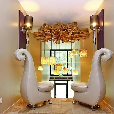 شقة In Glowne With Balcony Or Terrace غلوفي